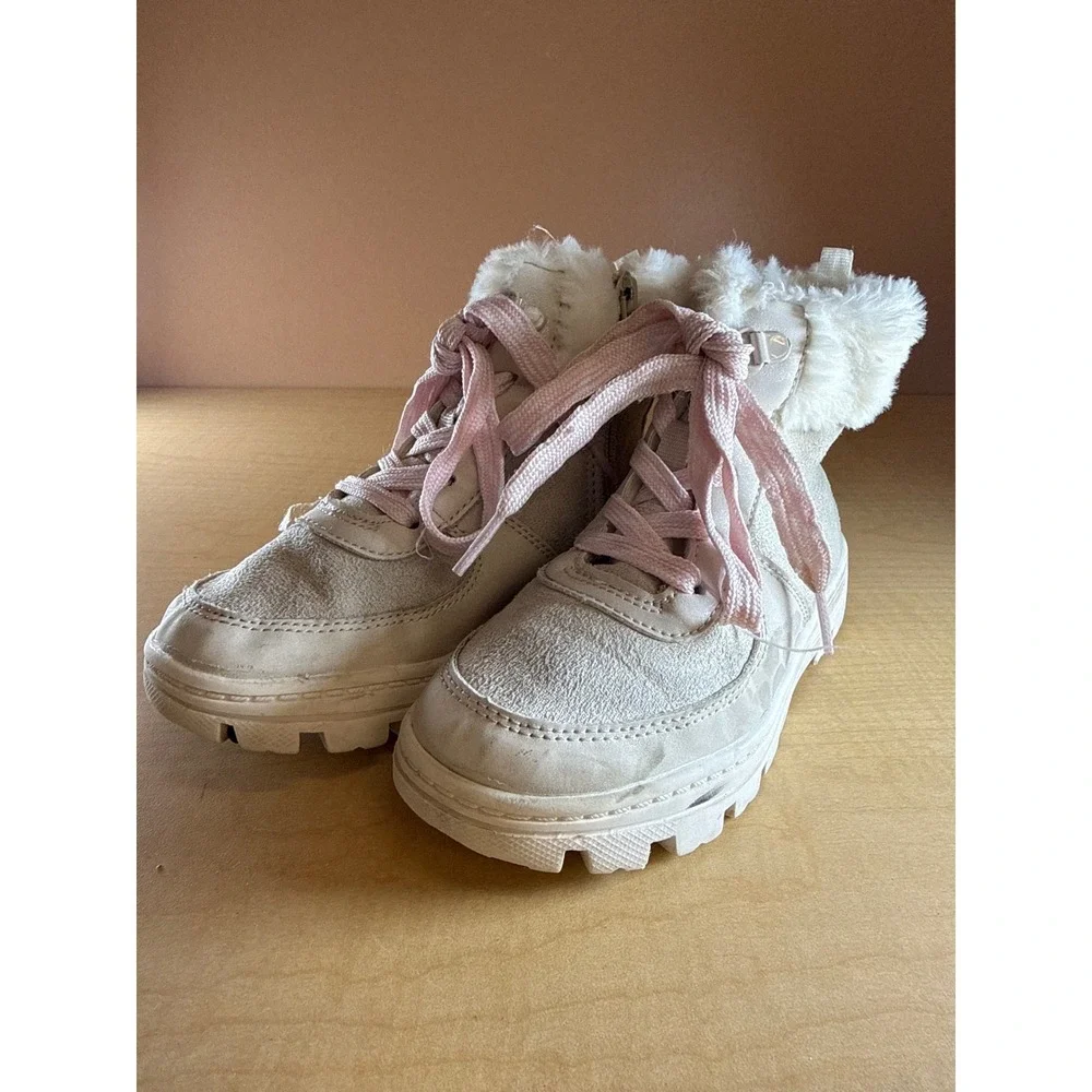 Carters Viola Girls Cream Faux‎ Fur Winter Boots Pink Laces Size 13M Side Zip